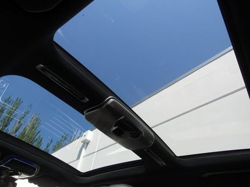 Used 2025 Mercedes-Benz S 63 AMG S image 32