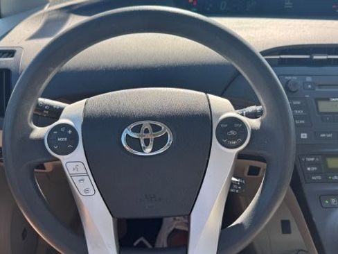 Used 2011 Toyota Prius Three image 7