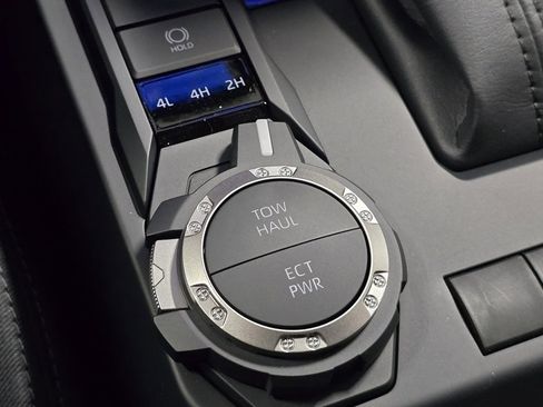 New 2025 Toyota Tacoma 4x4 Double Cab image 7