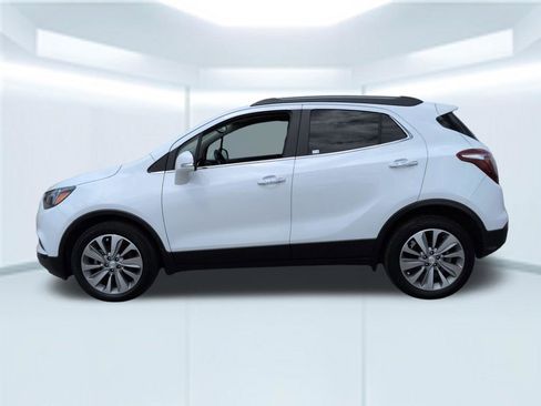 Used 2019 Buick Encore Preferred FWD image 2