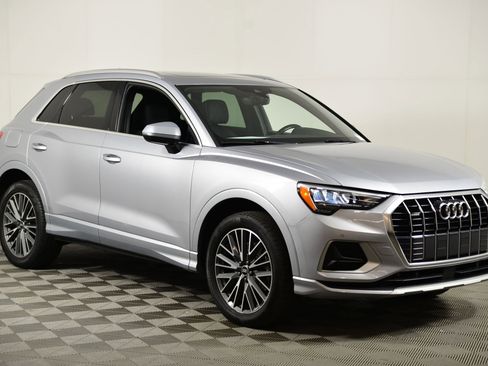 Certified 2022 Audi Q3 2.0T Premium w/ Convenience Package image 6