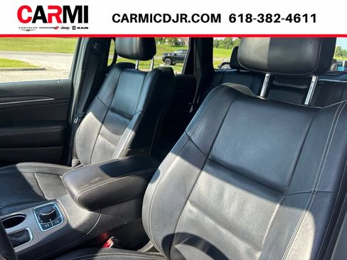 Used 2017 Jeep Grand Cherokee Limited w/ Luxury Group II AWD/4WD image 11