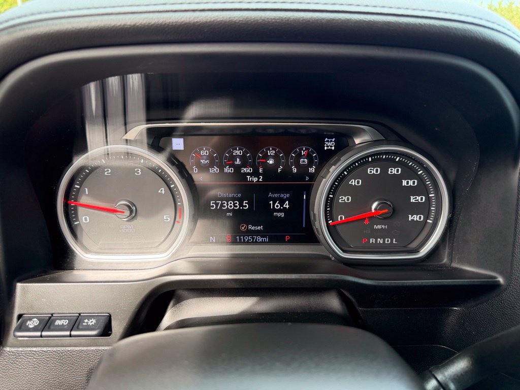 Used 2022 Chevrolet Silverado 2500 LTZ AWD/4WD image 22