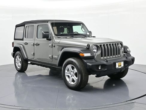 Used 2020 Jeep Wrangler Unlimited Sport S image 4