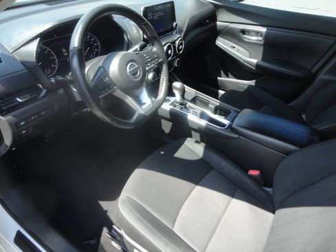 Used 2022 Nissan Sentra SV FWD image 7