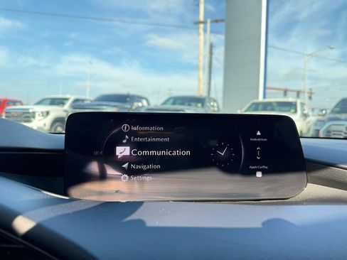 Used 2024 MAZDA MAZDA3 Hatchback w/Premium Plus Pkg image 16