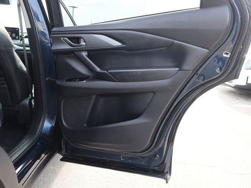 Used 2020 MAZDA CX-9 Touring FWD image 16