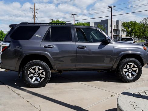 Used 2023 Toyota 4Runner TRD Off-Road AWD/4WD image 9