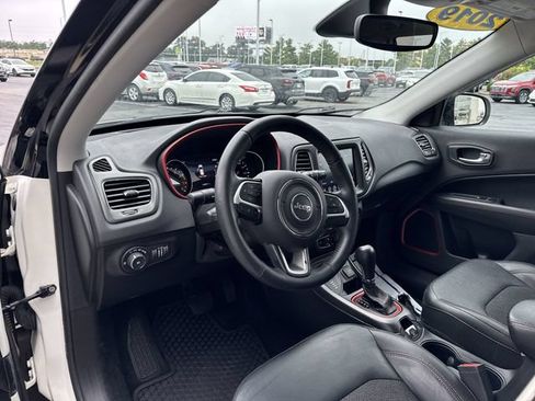 Used 2019 Jeep Compass Trailhawk AWD/4WD image 10