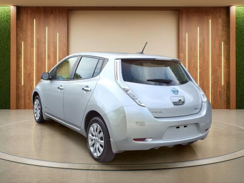 Used 2016 Nissan Leaf S w/ Charger Package FWD image 29