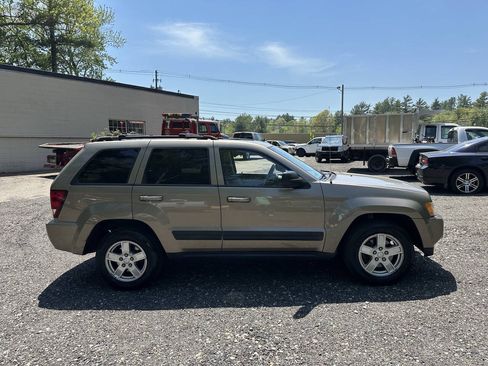 Used 2006 Jeep Grand Cherokee Laredo AWD/4WD image 23