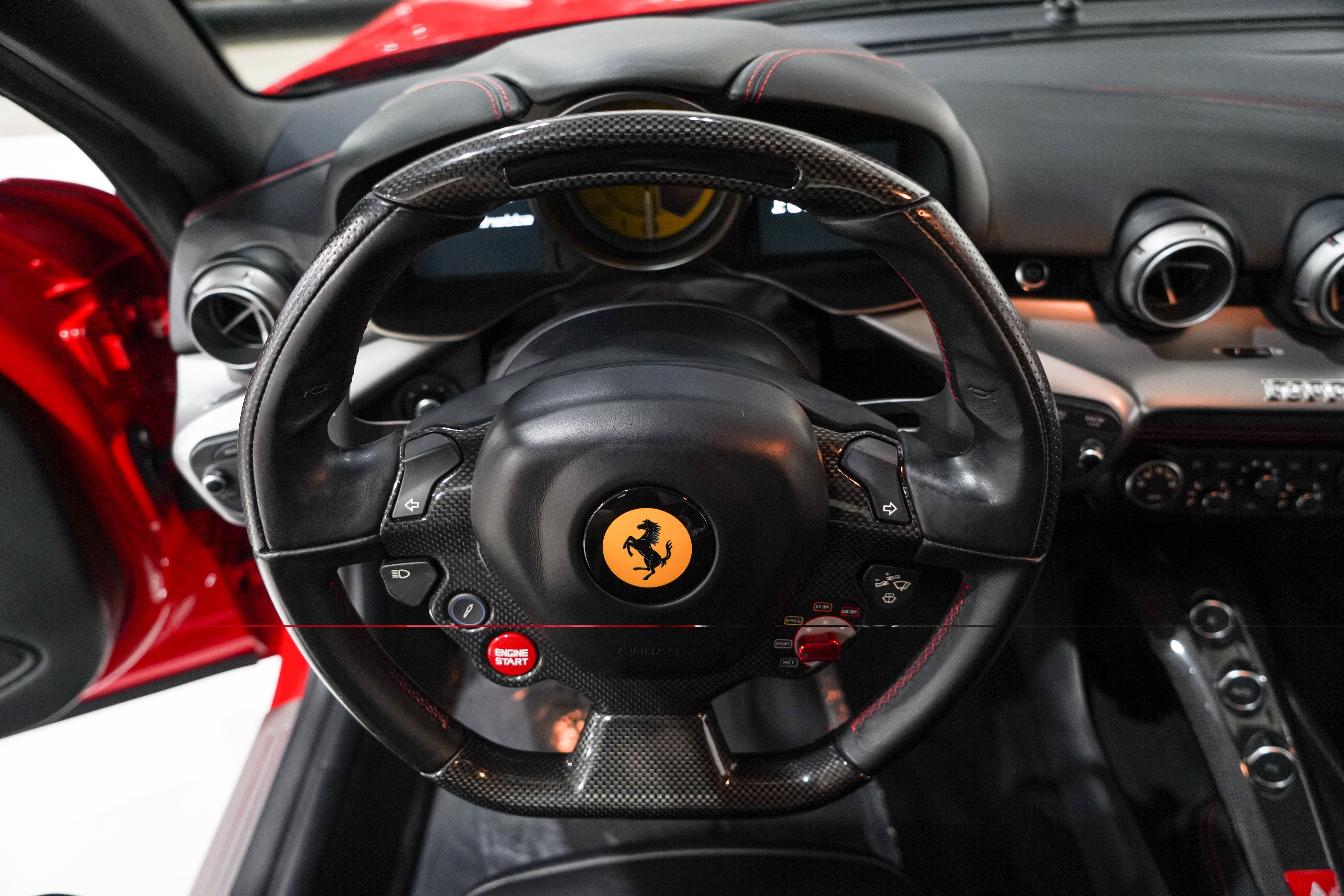 Used 2015 Ferrari F12 Berlinetta RWD image 10
