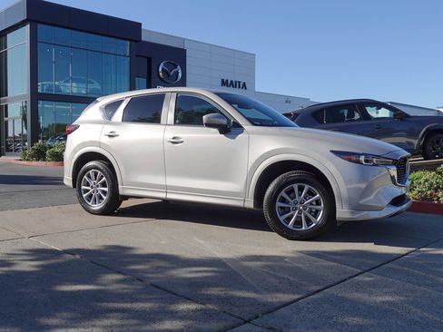 Certified 2025 MAZDA CX-5 AWD 2.5 S w/ Preferred Package image 4