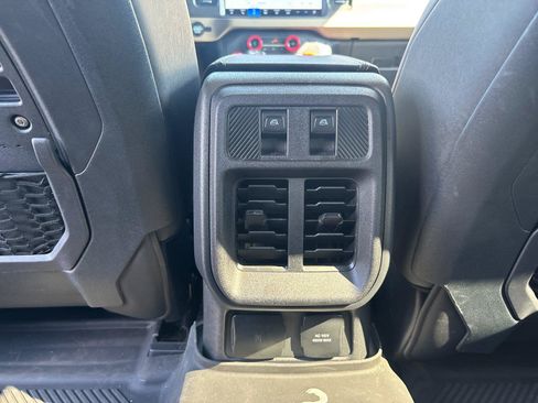 Used 2025 Ford Bronco Big Bend w/ Black Diamond Package AWD/4WD image 34