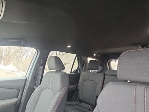 Used 2025 Honda Pilot Sport image 6