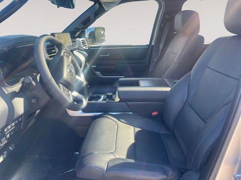New 2025 Toyota Tundra Platinum AWD/4WD image 9