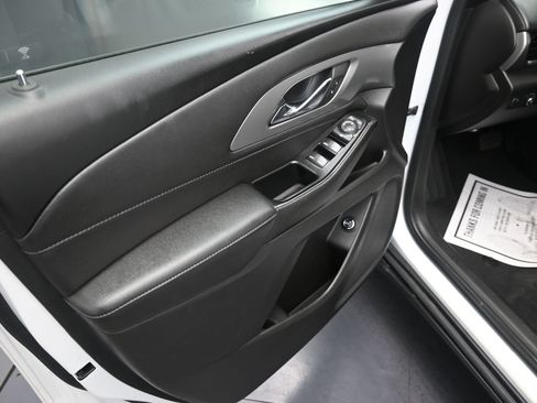 Used 2023 Chevrolet Traverse LT w/ LPO, Floor Liner Package AWD/4WD image 15