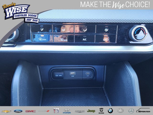 Used 2024 Kia Sportage LX AWD/4WD image 24
