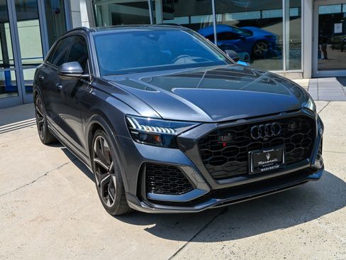 Used 2024 Audi RS Q8 AWD/4WD image 3
