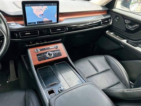 Used 2022 Lincoln Aviator Reserve w/ Equipment Group 201A image 25