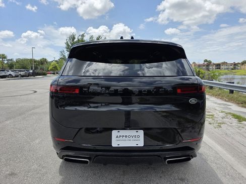 Certified 2023 Land Rover Range Rover Sport SE Dynamic image 6