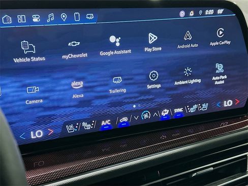 Used 2024 Chevrolet Traverse RS image 15