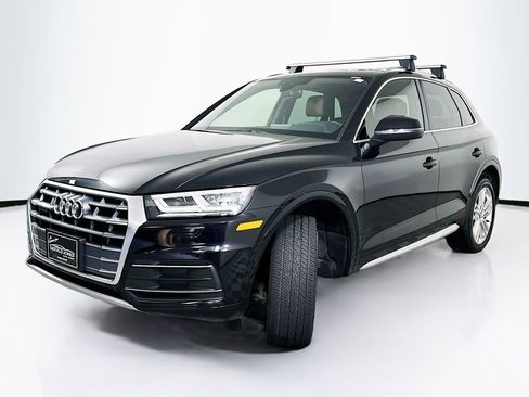Used 2020 Audi Q5 2.0T Premium Plus w/ Premium Plus Package AWD/4WD image 2