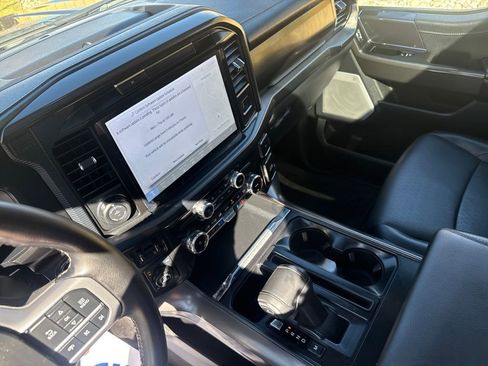 Used 2025 Ford F150 Lariat w/ Equipment Group 502A High image 13