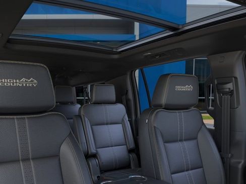 New 2026 Chevrolet Suburban High Country RWD image 24