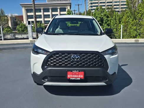 Used 2024 Toyota Corolla Cross L AWD/4WD image 8