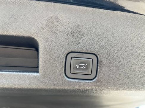 Used 2026 Chevrolet Traverse High Country w/ LPO, Floor Liner Package AWD/4WD image 20