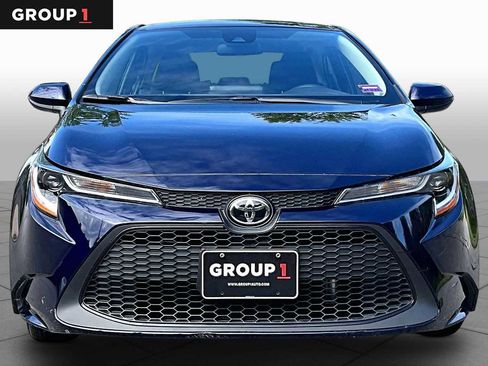 Used 2022 Toyota Corolla LE FWD image 4