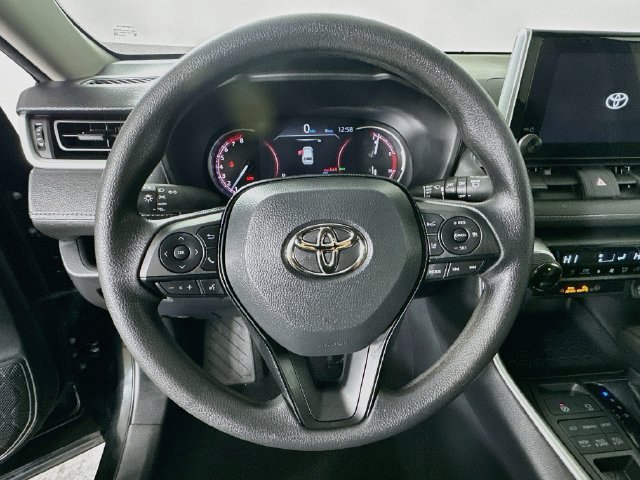 Used 2023 Toyota RAV4 XLE AWD/4WD image 22