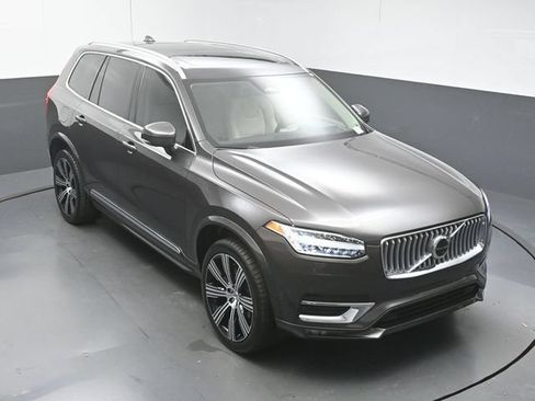 Used 2023 Volvo XC90 B6 Ultimate w/ Protection Package Premier AWD/4WD image 44