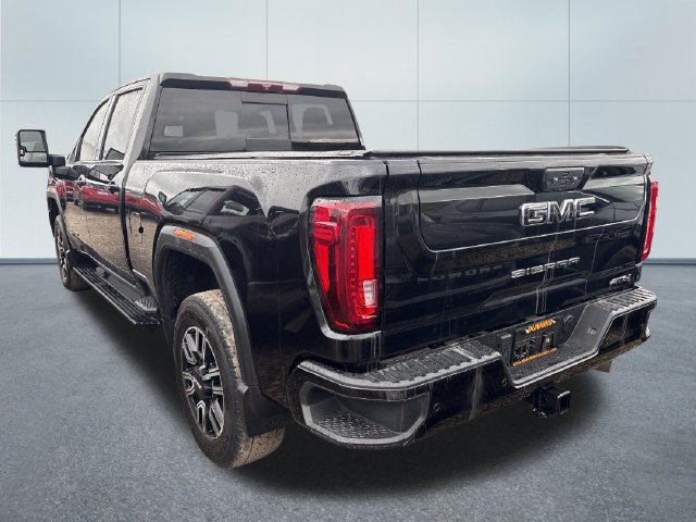 Used 2022 GMC Sierra 2500 AT4 w/ AT4 Preferred Package AWD/4WD image 2