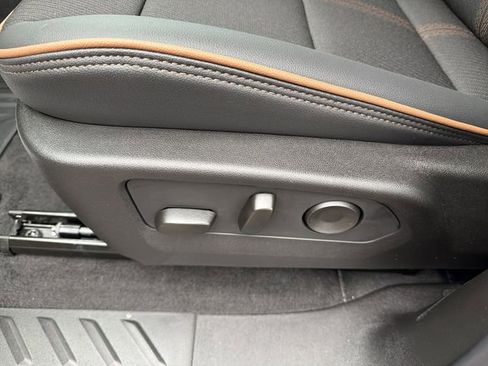New 2026 GMC Canyon AT4 AWD/4WD image 17