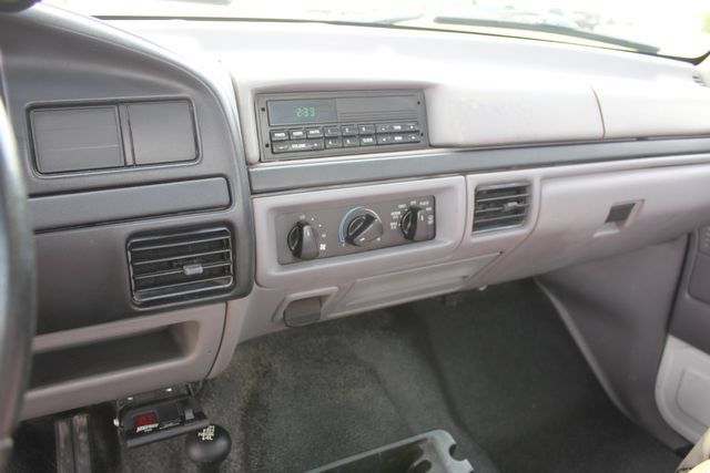 Used 1996 Ford F250 4x4 Regular Cab image 18