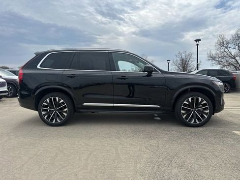 New 2026 Volvo XC90 B6 Ultra w/ Protection Package image 8