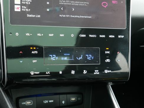Used 2023 Hyundai Tucson Limited AWD/4WD image 23