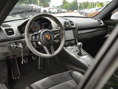 Used 2016 Porsche Cayman GT4 RWD image 19