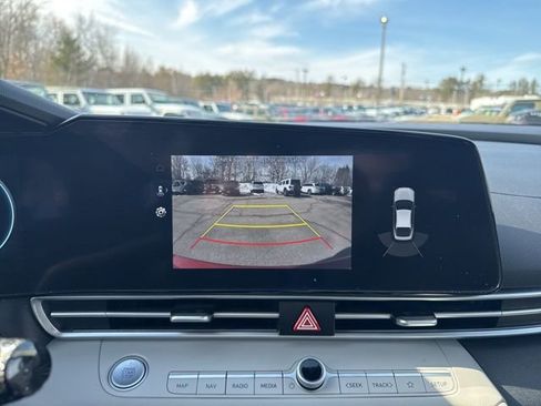 Used 2023 Hyundai Elantra Limited w/ Cargo Package image 26