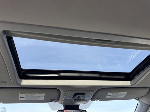 Used 2020 Toyota Sienna XLE Premium image 20