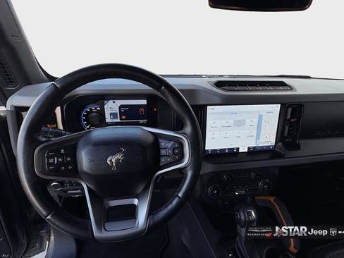 Used 2021 Ford Bronco Badlands image 15