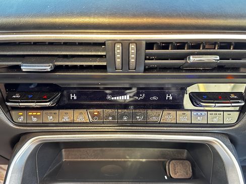 Certified 2025 MAZDA CX-90 3.3 Turbo S w/ Premium Package image 29