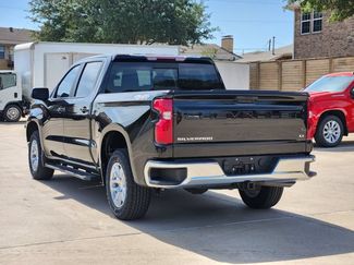 Used 2022 Chevrolet Silverado 1500 LT w/ Convenience Package II AWD/4WD video 3