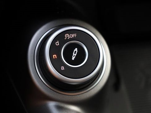 New 2025 Alfa Romeo Tonale Veloce w/ Premium Package image 21