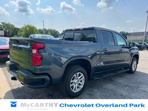 Used 2021 Chevrolet Silverado 1500 RST w/ Convenience Package II AWD/4WD image 3