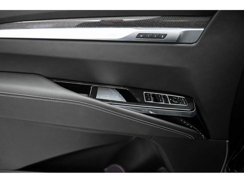 New 2026 Cadillac Escalade V image 19