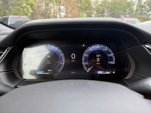 New 2026 Jeep Grand Cherokee Limited w/ Luxury Tech Group II RWD image 20