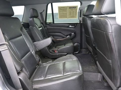 Used 2018 Chevrolet Tahoe LT w/ Luxury Package AWD/4WD image 34